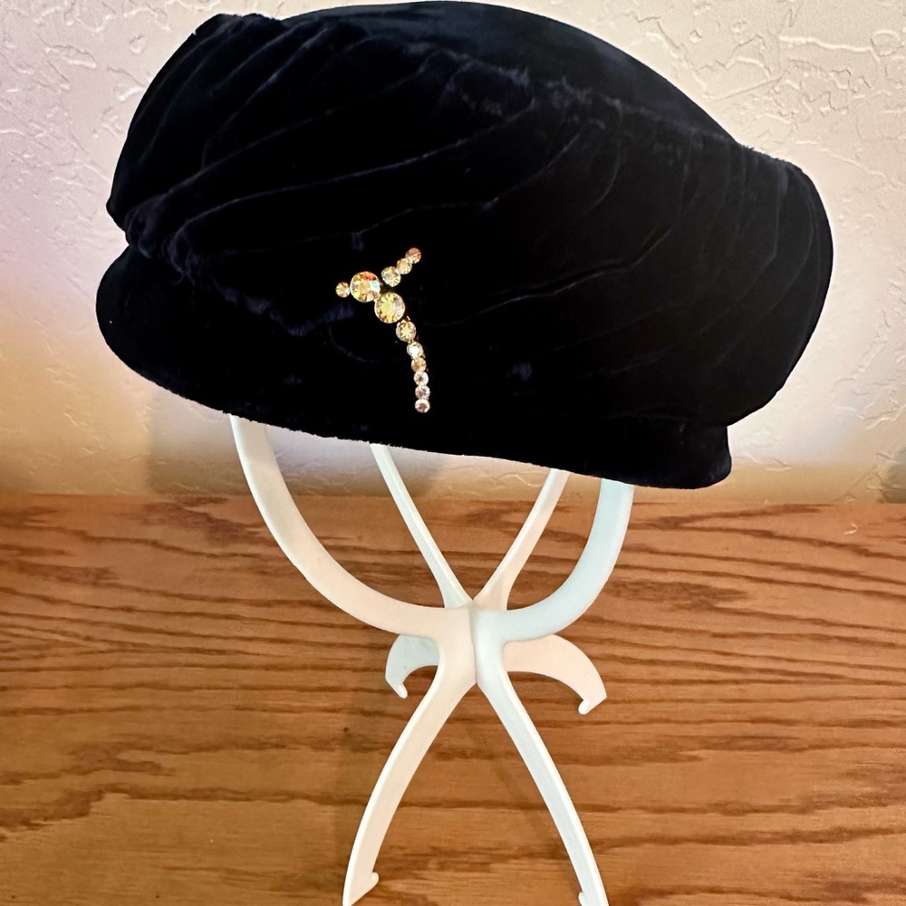 Vintage navy hat with rhinestones